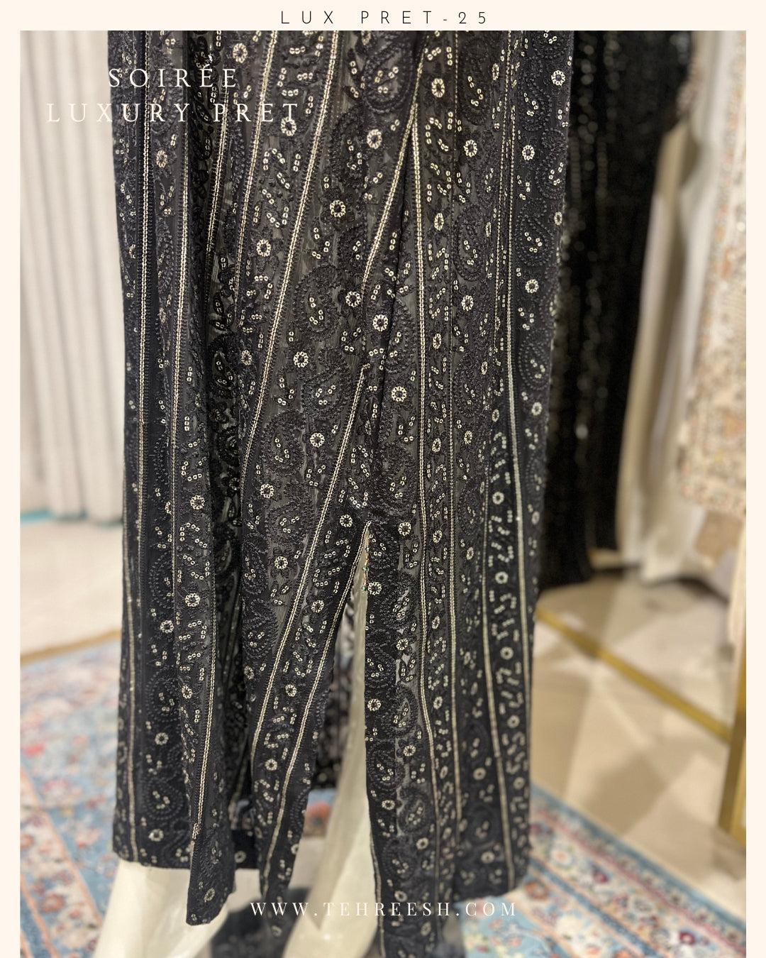 LP11-25 BLACK CHIKANKARI KAFTAN