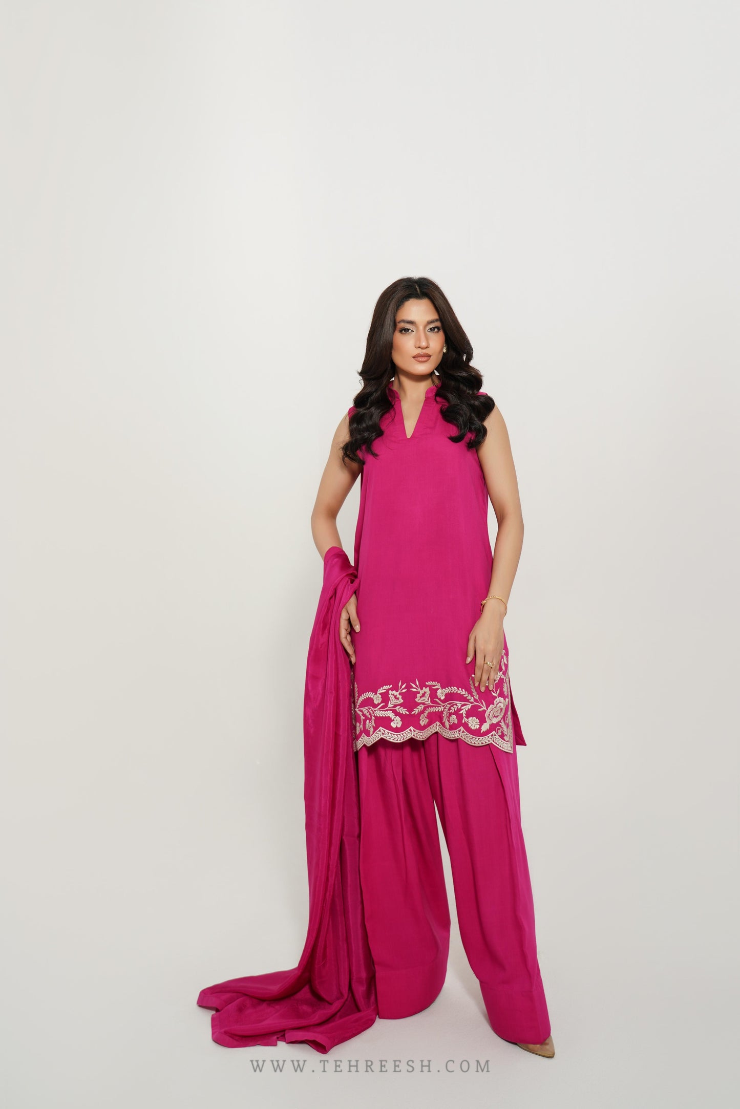 TS25-SP16 Leena Set Short Shirt & Farshi Shalwar
