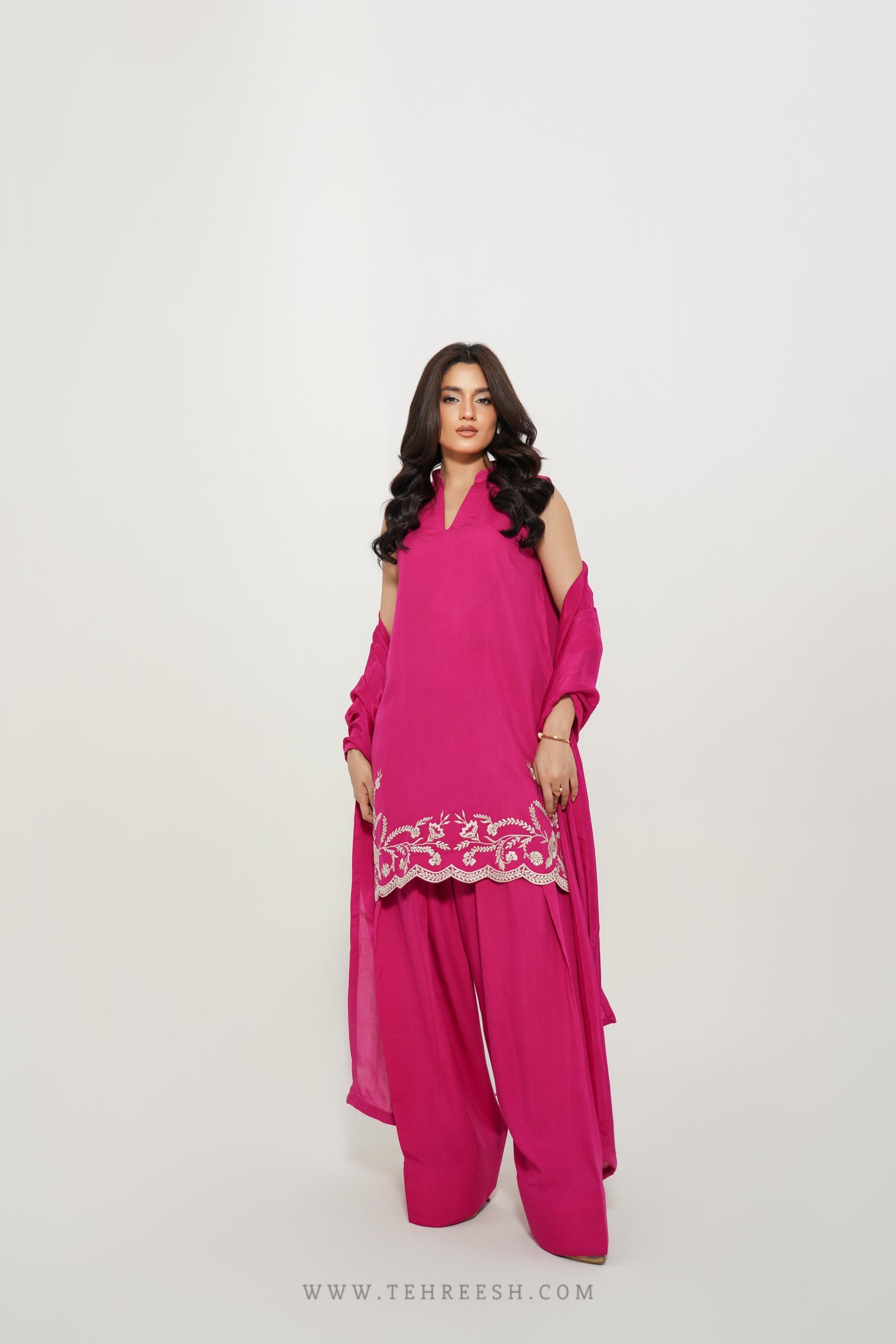 TS25-SP16 Leena Set Short Shirt & Farshi Shalwar