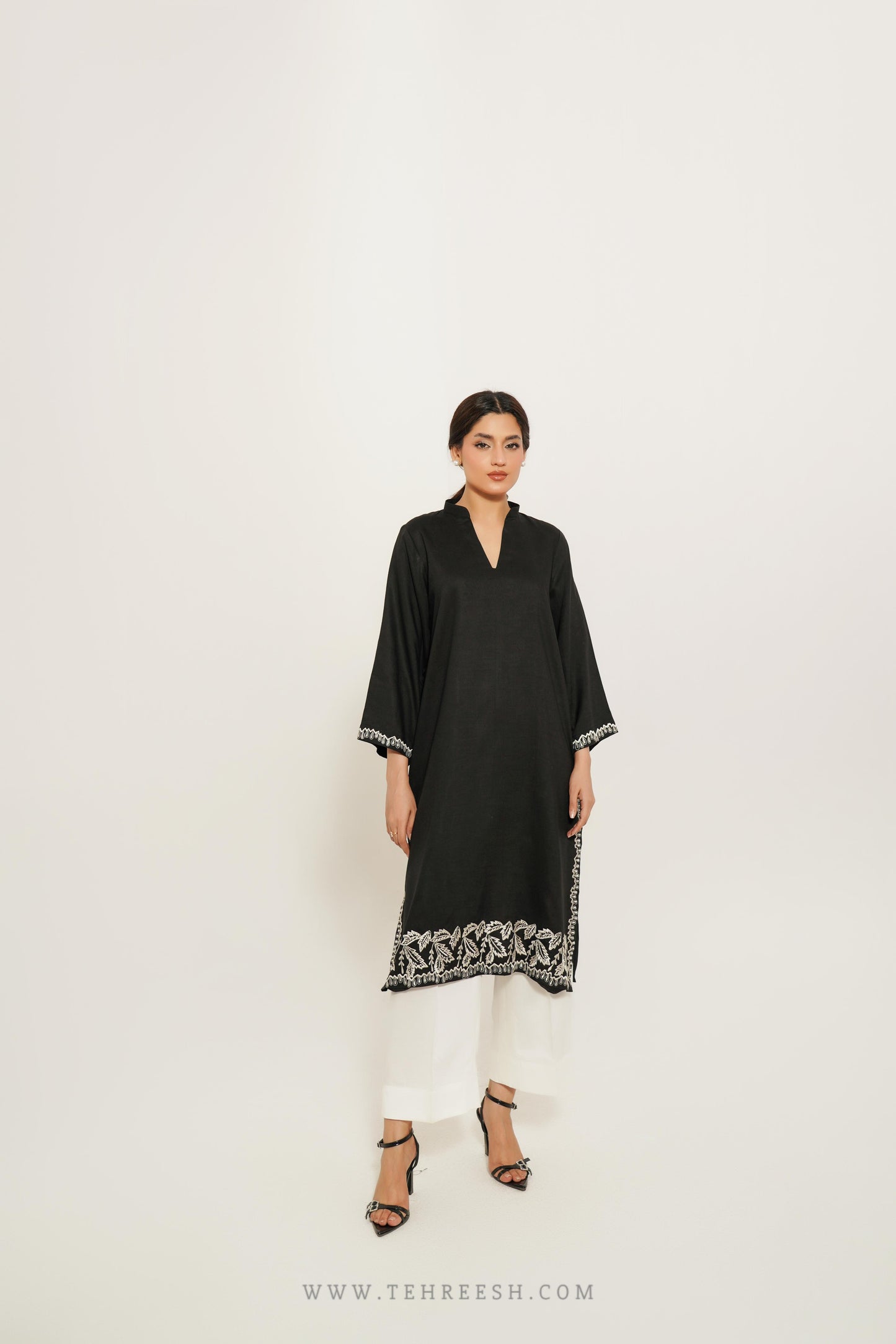 TS25-SP44 RAANIA Shirt