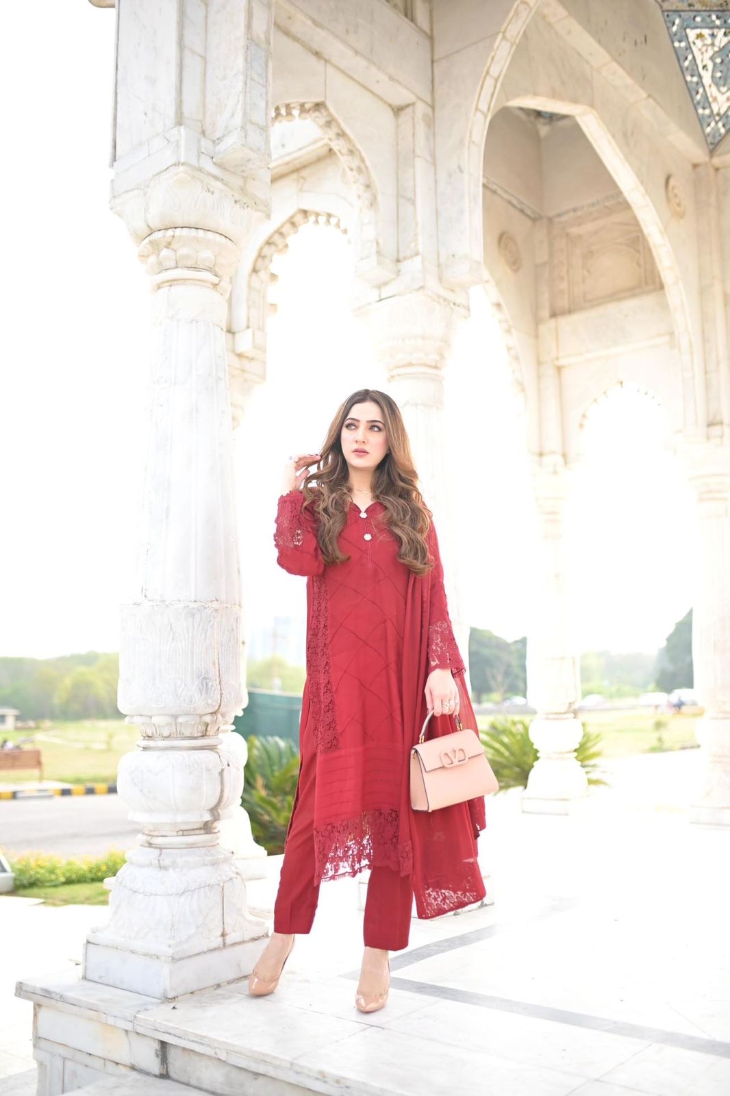 TS23-01 MAROON PLEATED COTTON NET
