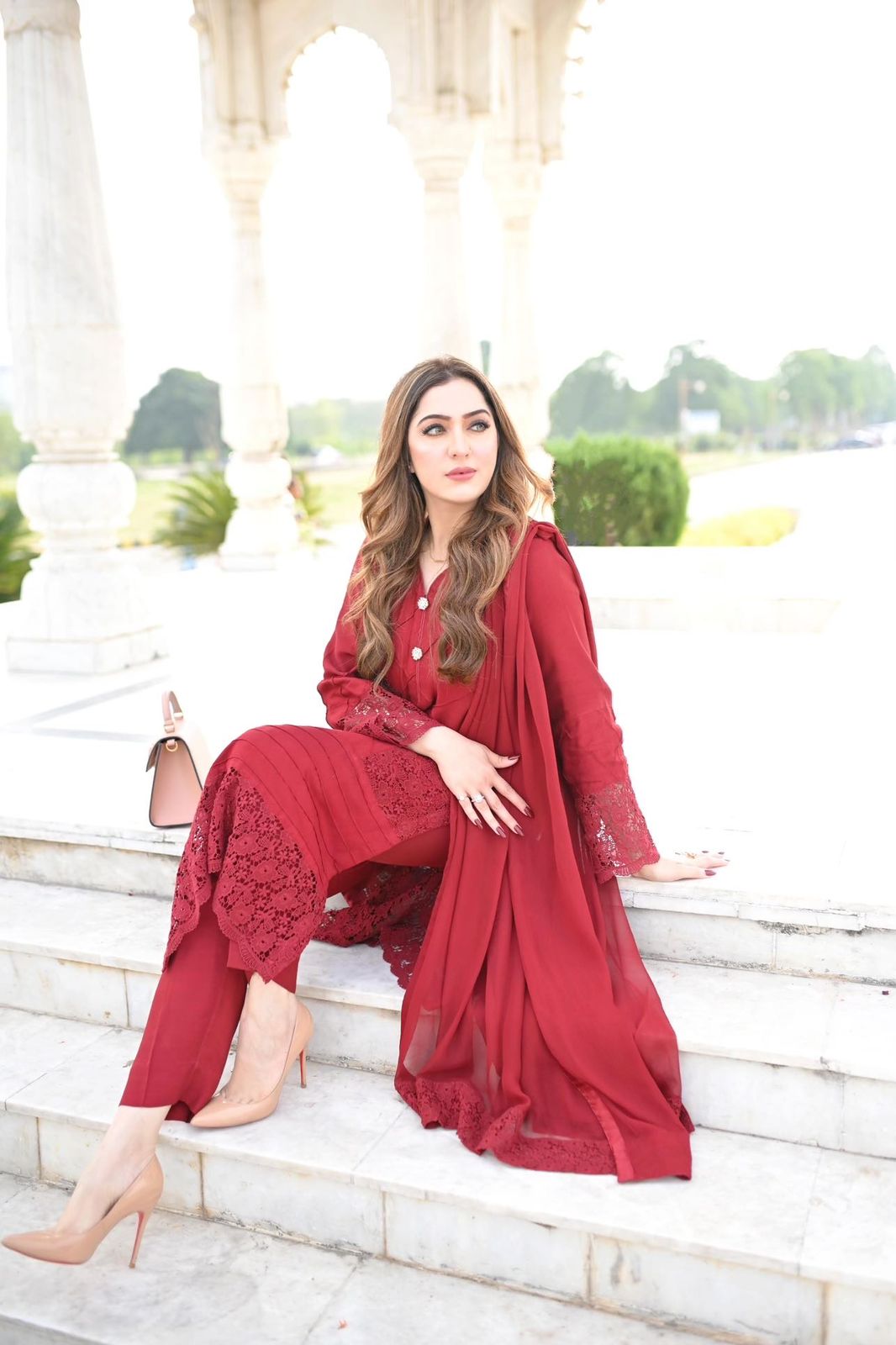 TS23-01 MAROON PLEATED COTTON NET