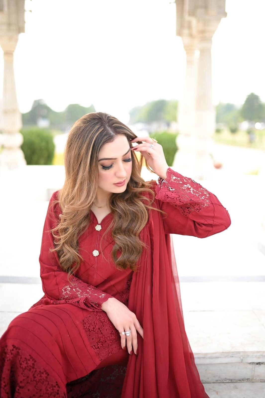 TS23-01 MAROON PLEATED COTTON NET