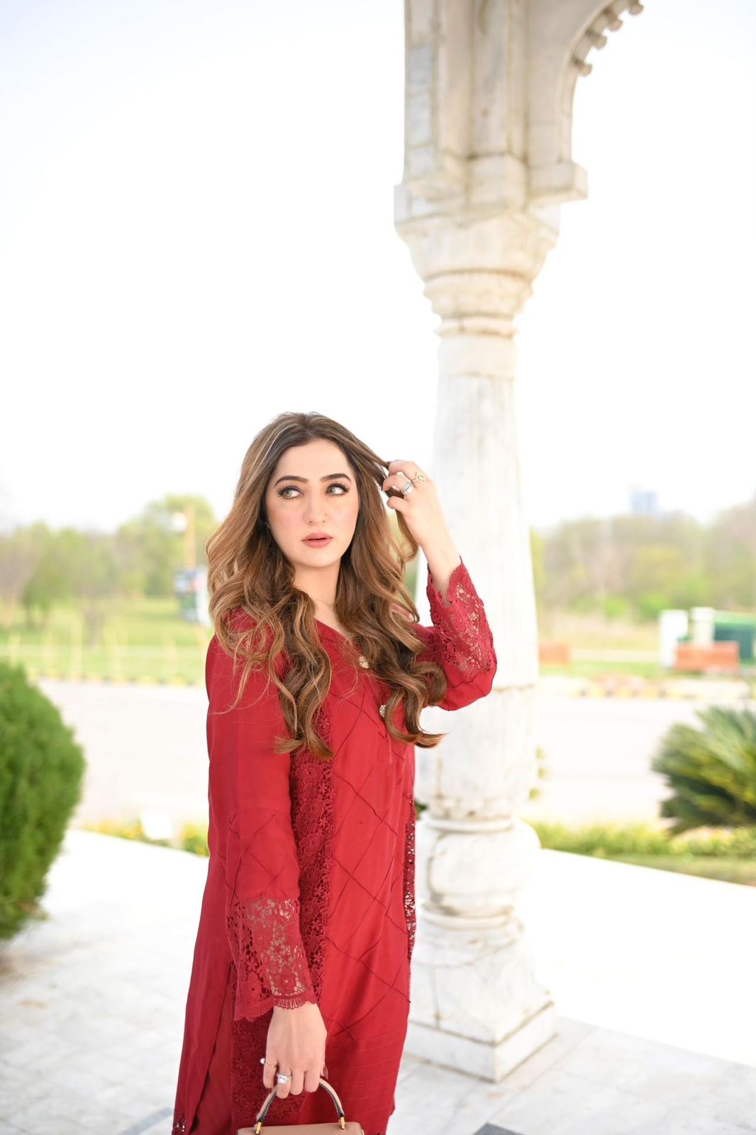 TS23-01 MAROON PLEATED COTTON NET