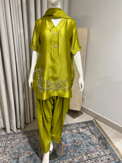 CP32-25 LIME GREEN-TISSUE SILK SHIRT WITH PANTS