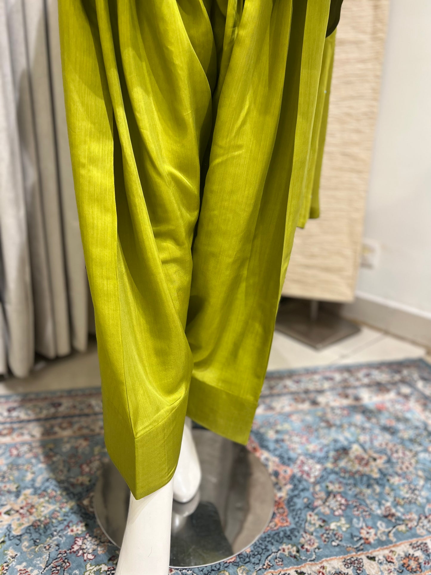 CP32-25 LIME GREEN-TISSUE SILK SHIRT WITH PANTS