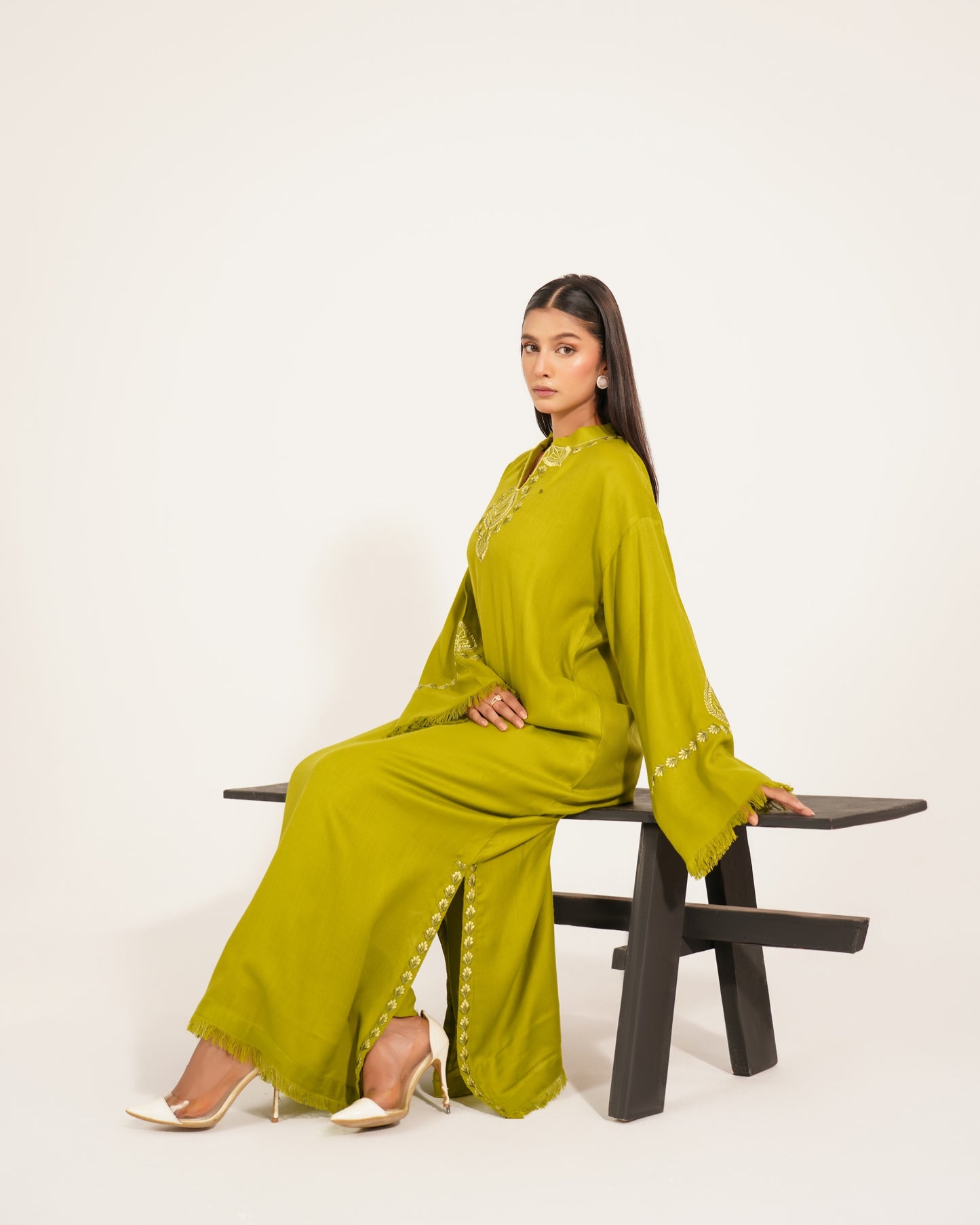 TS25-W80 PASHMINA EMBROIDERED KAFTAN