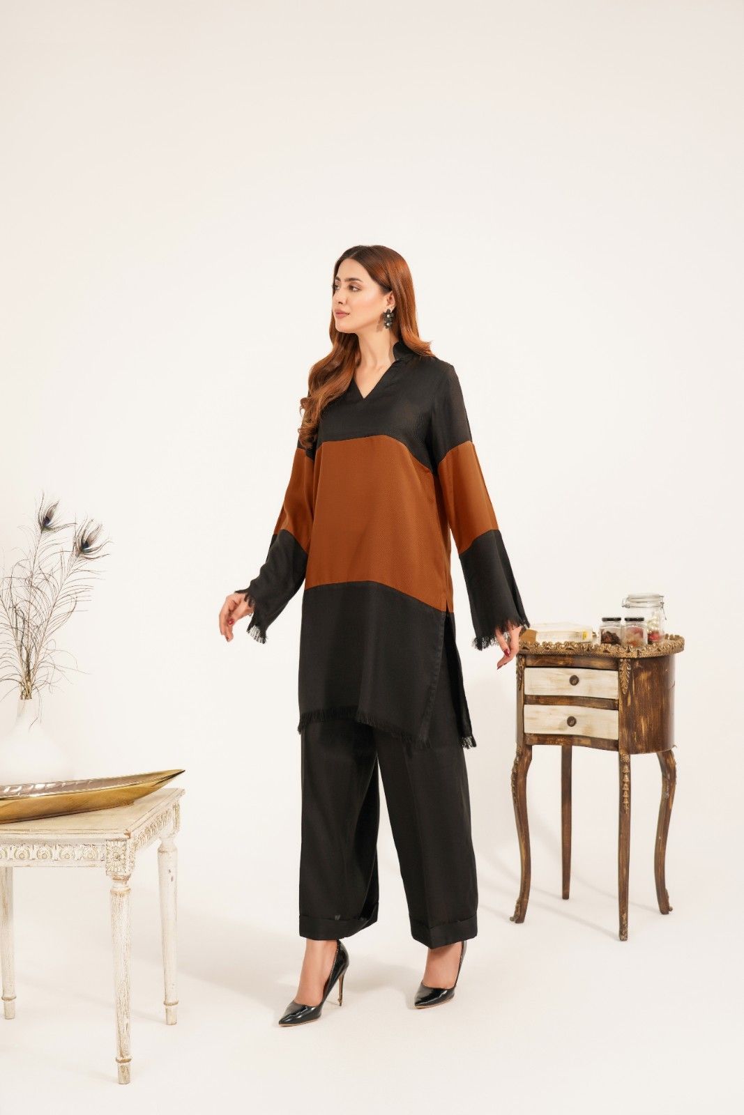 TS25-W44 PASHMINA COLOUR BLOCK SHIRT