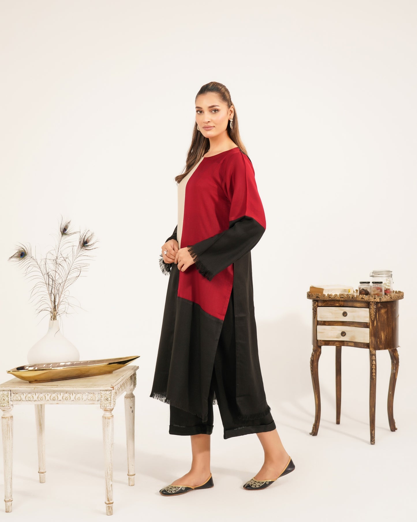 TS25-W42 PASHMINA COLOUR BLOCK SHIRT